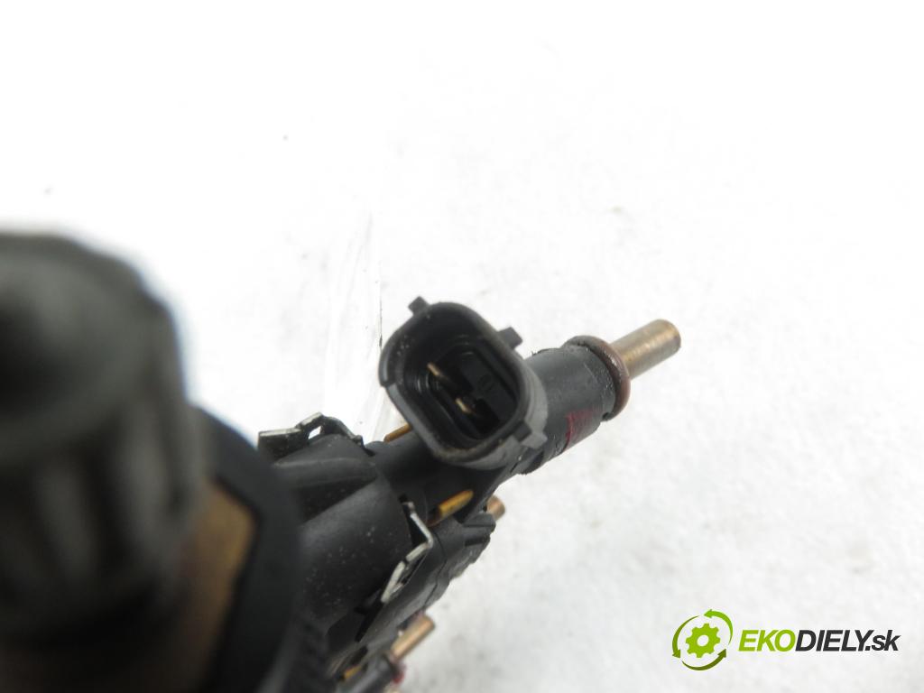 PEUGEOT 308 (4A_, 4C_) HB 2009 88,00 1.6 VTi 120 - 5FW (EP6) 1598,00 Lišta vstrekovacia V757564580 ; V752817680 (Vstrekovacie lišty)