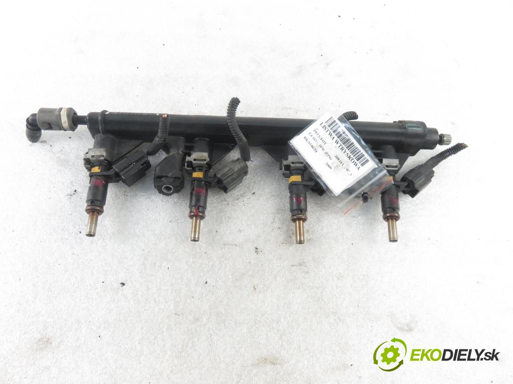 PEUGEOT 308 (4A_, 4C_) HB 2009 88,00 1.6 VTi 120 - 5FW (EP6) 1598,00 Lišta vstrekovacia V757564580 ; V752817680 (Vstrekovacie lišty)