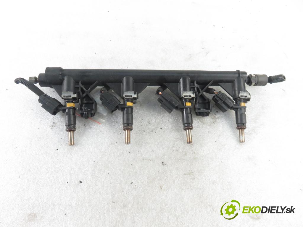 PEUGEOT 308 (4A_, 4C_) HB 2009 88,00 1.6 VTi 120 - 5FW (EP6) 1598,00 Lišta vstrekovacia V757564580 ; V752817680 (Vstrekovacie lišty)