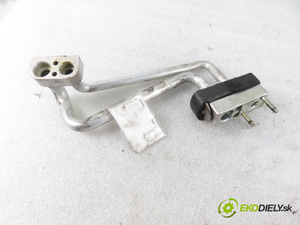 IVECO DAILY VI Furgon FURGON 2020 100,00 3.0 NaturalPower 136 - F1CFA401C 2998,00 VENTIL: klimatizace A31001100