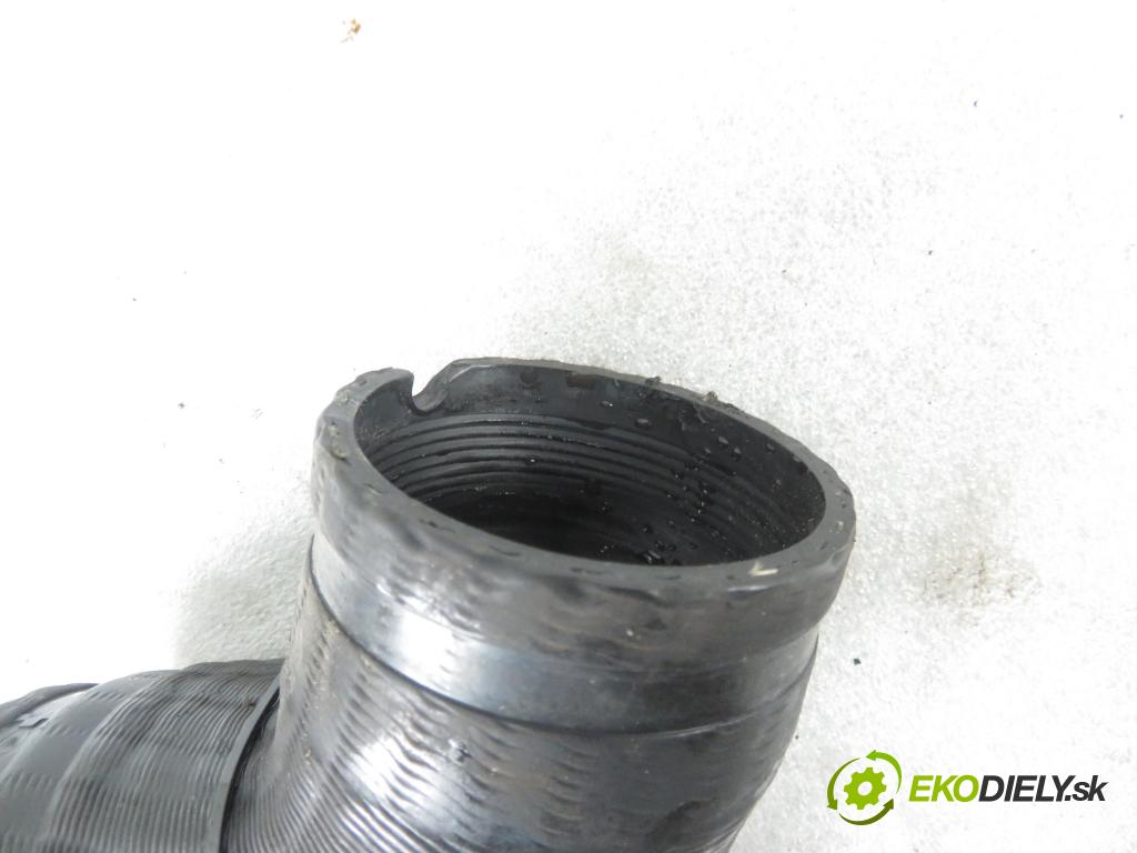 IVECO DAILY VI Furgon FURGON 2020 100,00 3.0 NaturalPower 136 - F1CFA401C 2998,00 Rúra intercoolera turba 5801414273