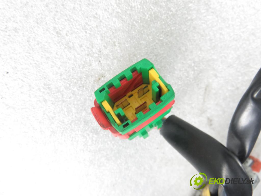 CITROEN C3 I (FC_) HB 2003 50,00 1.4 HDi 8V - 8HX 1398,00 spinačka 9632897680 (Spínacie skrinky a kľúče)