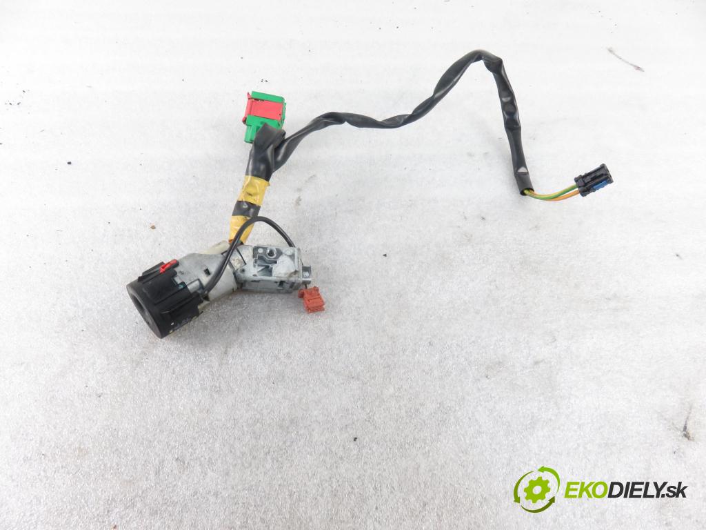 CITROEN C3 I (FC_) HB 2003 50,00 1.4 HDi 8V - 8HX 1398,00 spinačka 9632897680 (Spínacie skrinky a kľúče)