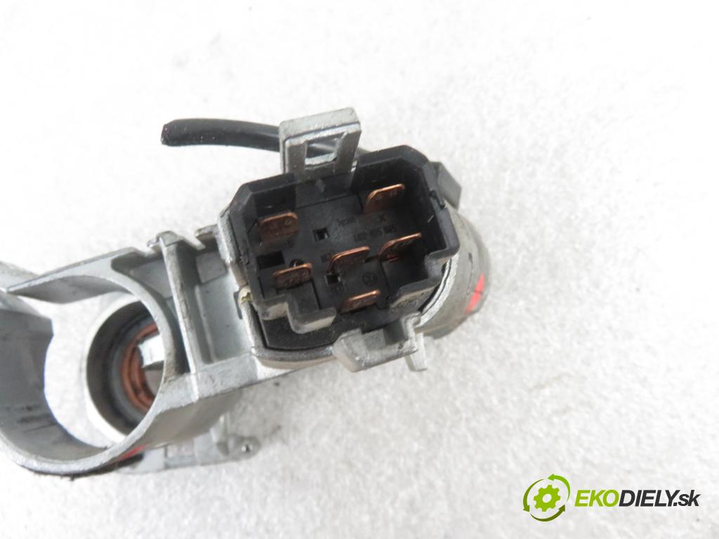 VW TRANSPORTER IV Platforma / podwozie (70E, 70L, 70M, 7DE, 7DL KABINA/PLATFORMA 2000 65,00 2.5 TDI - AJT 2461,00 spinačka 701905851 (Spínacie skrinky a kľúče)