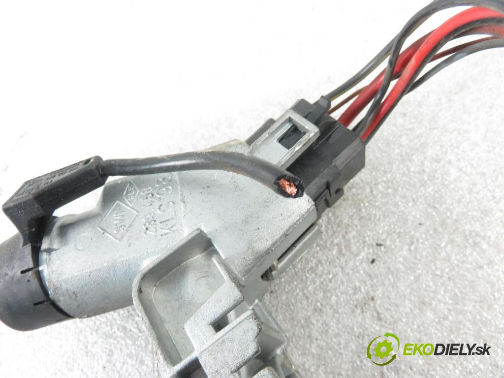 VW TRANSPORTER IV Platforma / podwozie (70E, 70L, 70M, 7DE, 7DL KABINA/PLATFORMA 2000 65,00 2.5 TDI - AJT 2461,00 spinačka 701905851 (Spínacie skrinky a kľúče)