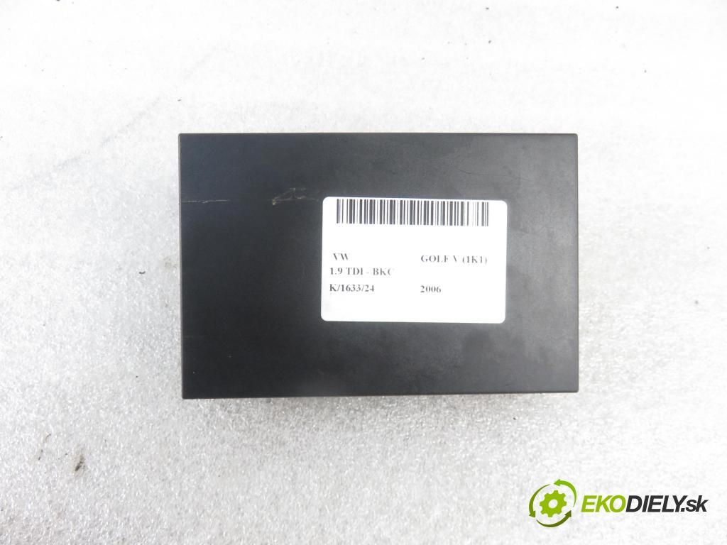VW GOLF V (1K1) HB 2006 77,00 1.9 TDI - BXE 1896,00 MODUL komfortu 1K0959433AK