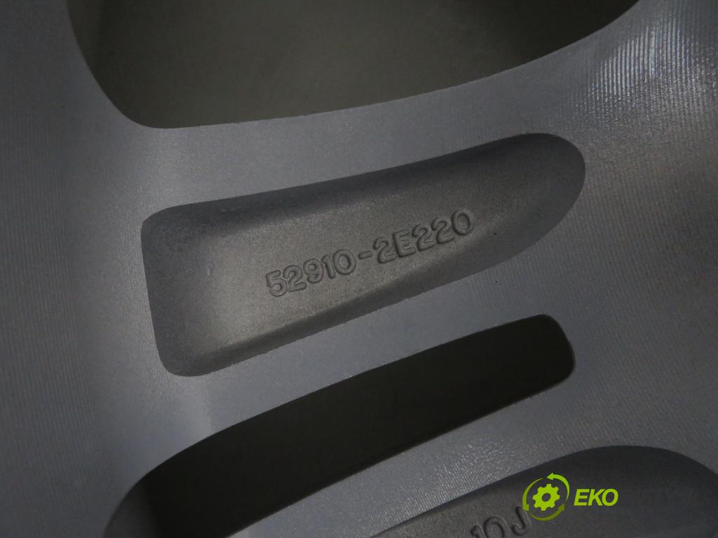 HYUNDAI   2006    řemenice dojezdové 529102E220