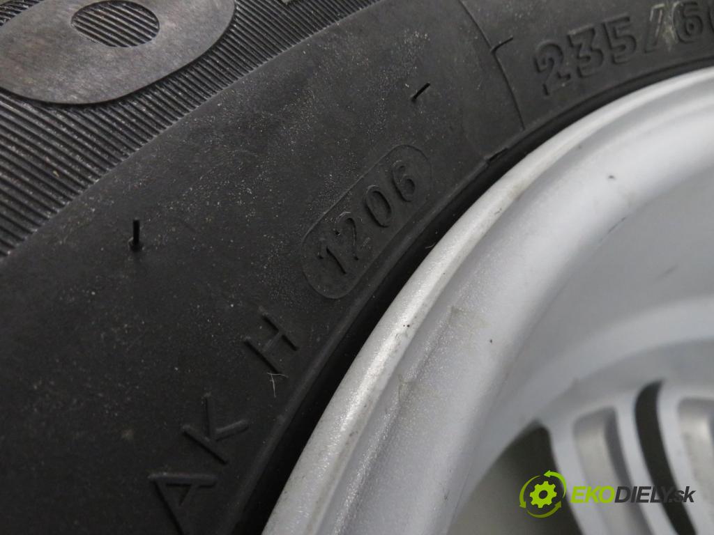 HYUNDAI   2006    řemenice dojezdové 529102E220