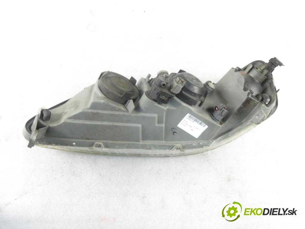 HONDA ACCORD VI (CK, CG, CH, CF8) SEDAN 2000 108,00 2.0 VTEC 147 - F20B6 1997,00 Svetlo PP