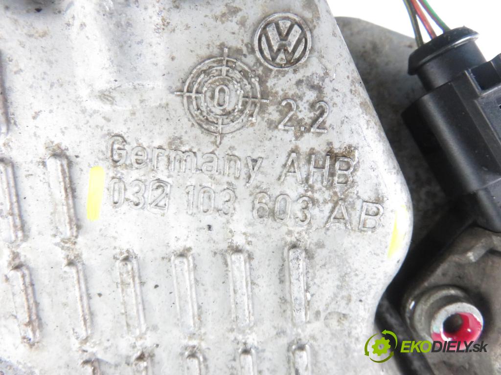 VW POLO (9N_) HB 2002 55,00 1.4 16V 75 - BBY 1390,00 vana olejová 032103603AB (Olejové vany)