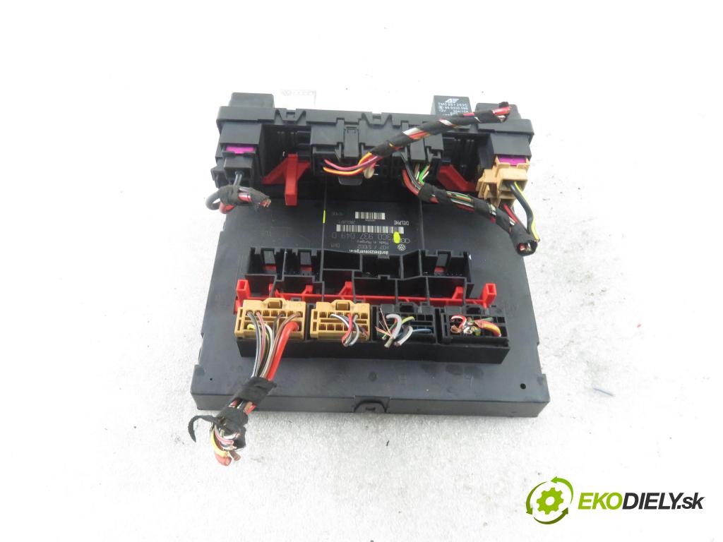 VW GOLF V (1K1) HB 2006 77,00 1.9 TDI - BXE 1896,00 MODUL BORDNETZ 3C0937049D