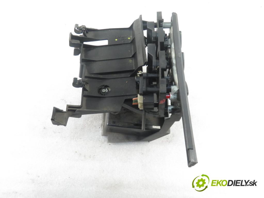 FIAT DUCATO (230_) FURGON 2000 64,00 2.8 D - 8140.63 2800,00 Panel topení 101924300