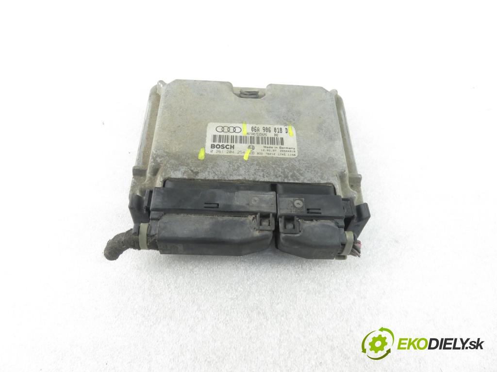 AUDI A3 (8L1) HB 1997 110,00 1.8 T - AGU 1781,00 Riadiaca jednotka Motor 06A906018D ; 0261204254