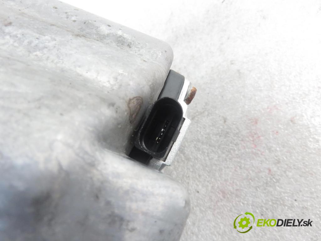 VW GOLF IV (1J1) HB 2000 55,00 1.4 16V - APE 1390,00 vana olejová 030103603P (Olejové vany)