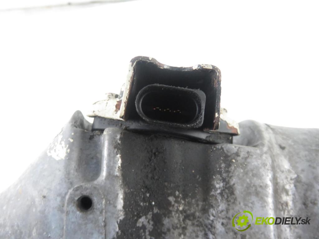 VW PASSAT B5.5 Variant (3B6) KOMBI 2002 96,00 1.9 TDI 4motion - AVF 1896,00 vana olejová 06B103603AQ (Olejové vany)