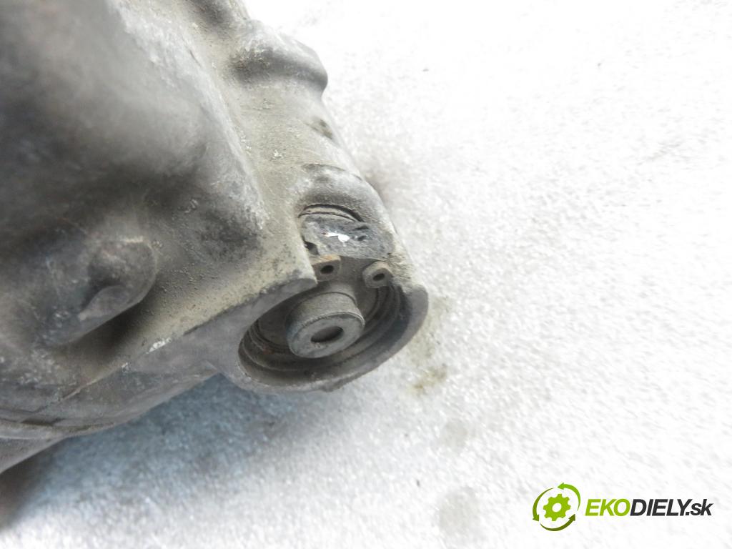 VW TOURAN (1T1, 1T2) MINIVAN 2006 103,00 2.0 TDI - BMM 1968,00 KOMPRESOR: klimatizácie 1K0820803S (Kompresory klimatizácie)