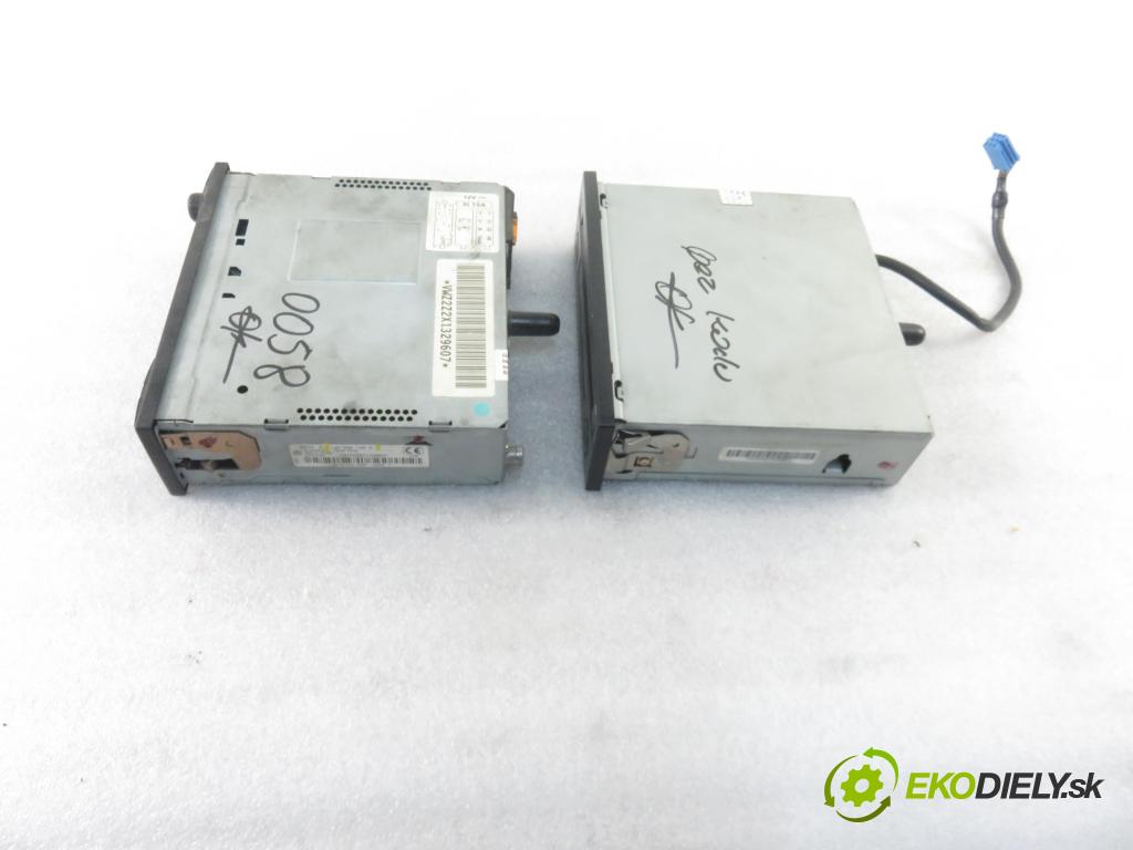 VW PASSAT B5 Variant (3B5) KOMBI 1999 66,00 1.9 TDI 90 - AHU 1896,00 RADIO Modul 1J0035152E