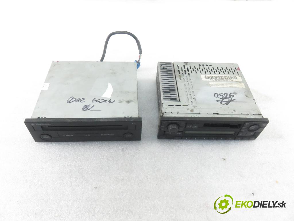 VW GOLF IV (1J1) HB 2003 74,00 1.9 TDI PD 101 - AXR 1896,00 RADIO Modul 1J0035186D