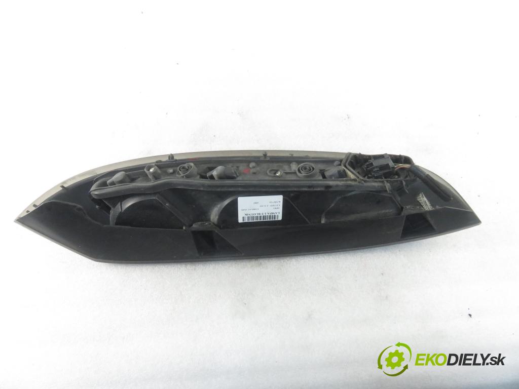 OPEL CORSA C (X01) HB 2005 51,00 1.3 CDTI - Z 13 DT 1248,00 Svetlo ľavé zadné