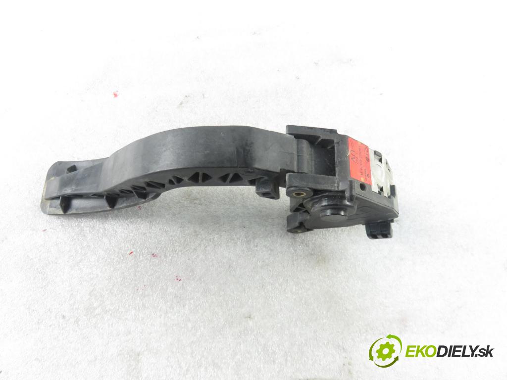 OPEL VIVARO B Skrzynia (X82) FURGON 2015 85,00 1.6 CDTI - R9M 450 1598,00 Potenciometer plynu 180020024R (Pedále)