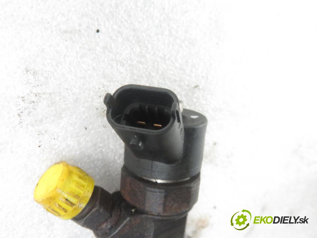 LAND ROVER RANGE ROVER III (L322) SUV 2006 130,00 3.0 D 4x4 - 306D1 2926,00 vstrekovač 0445110047 ; 7785984 (Vstrekovače)