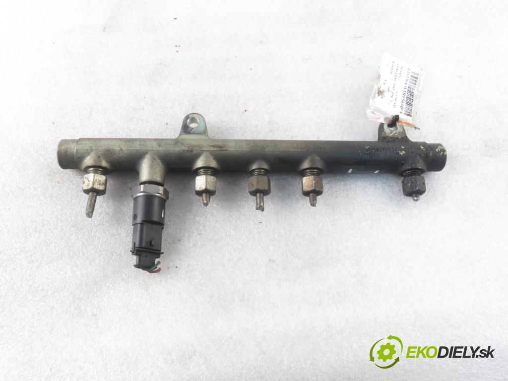 RENAULT SCENIC I (JA0/1_) MINIVAN 2002 75,00 1.9 dCi 102 - F9Q 732 1870,00 Lišta vstrekovacia 0445214015 ; 7700111013 ; 0281002405 (Vstrekovacie lišty)