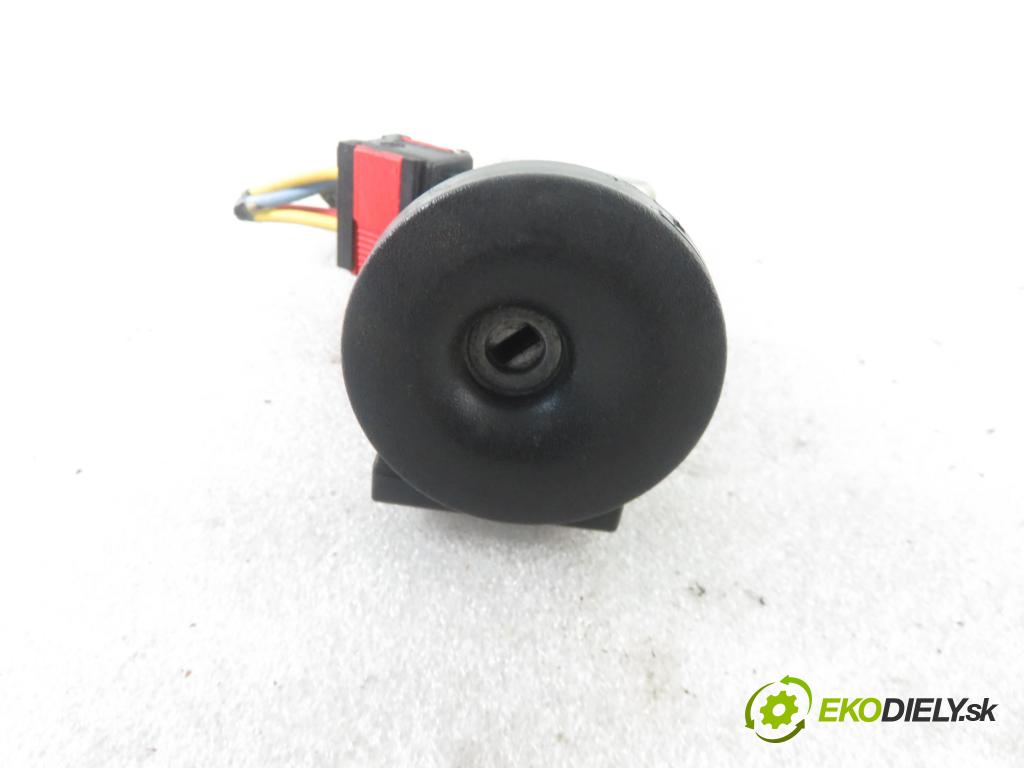 OPEL VIVARO B Skrzynia (X82) FURGON 2015 85,00 1.6 CDTI - R9M 450 1598,00 spinačka 285910001RB (Spínacie skrinky a kľúče)