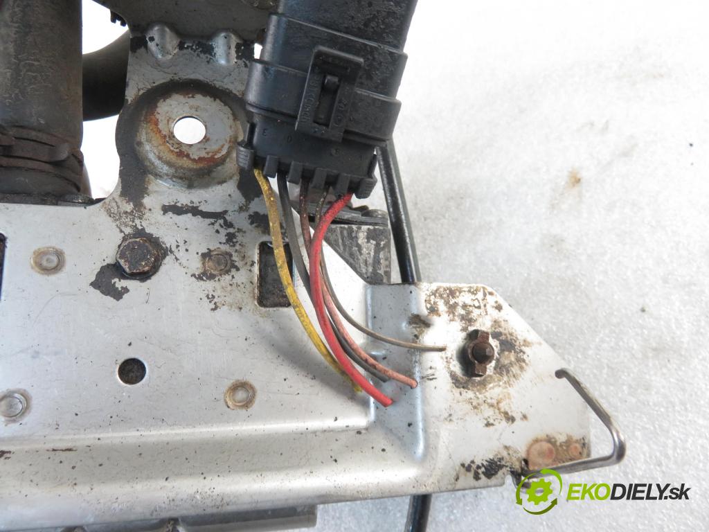 RENAULT TRAFIC II Autobus (JL) BUS 2004 74,00 1.9 dCI 100 (JL0C) - F9Q 760 1870,00 Webasto 25215402 (Webasto ohřívače)