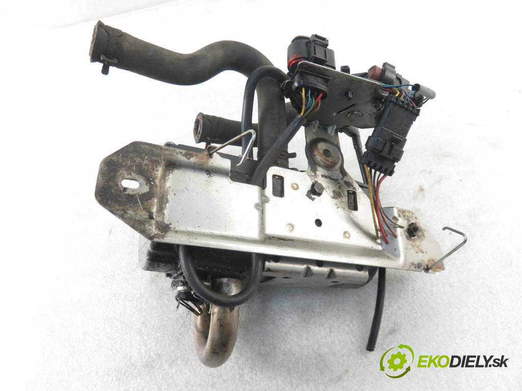 RENAULT TRAFIC II Autobus (JL) BUS 2004 74,00 1.9 dCI 100 (JL0C) - F9Q 760 1870,00 Webasto 25215402 (Webasto ohřívače)