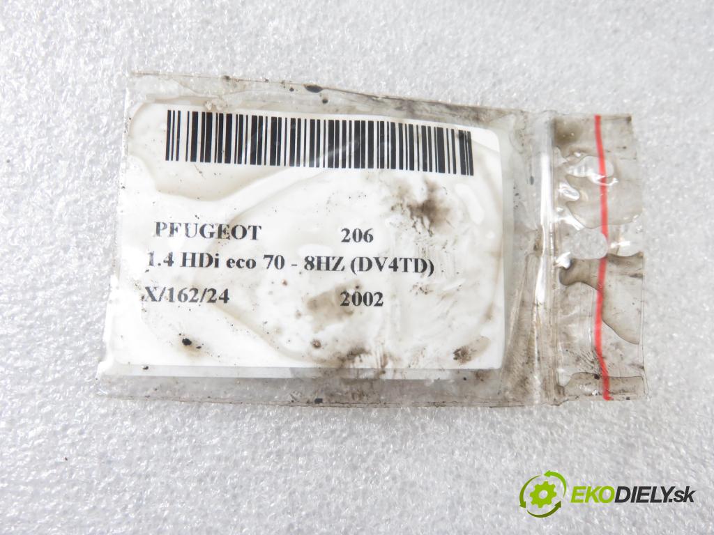 PEUGEOT 206 liftback (2A/C) HB 2002 50,00 1.4 HDi 8V 70 - 8HZ 1398,00 vstrekovač 0445110252 (Vstrekovače)