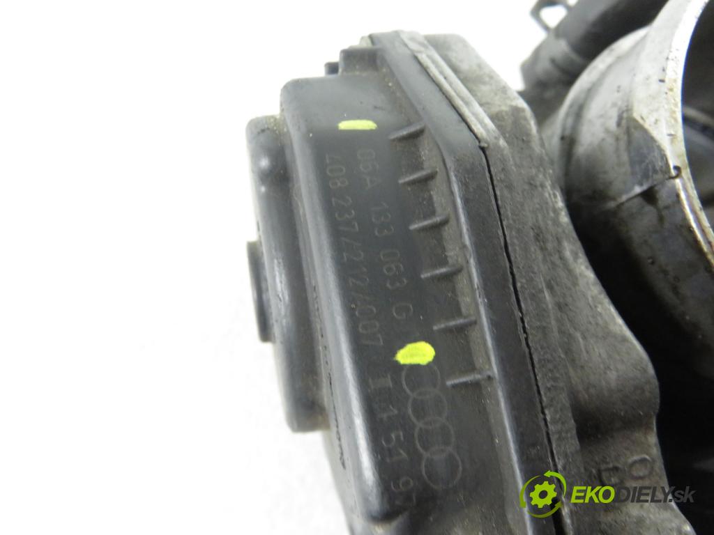 AUDI A3 (8L1) HB 1997 110,00 1.8 T - AGU 1781,00 Škrtiaca klapka 06A133063G (Škrtiace klapky)