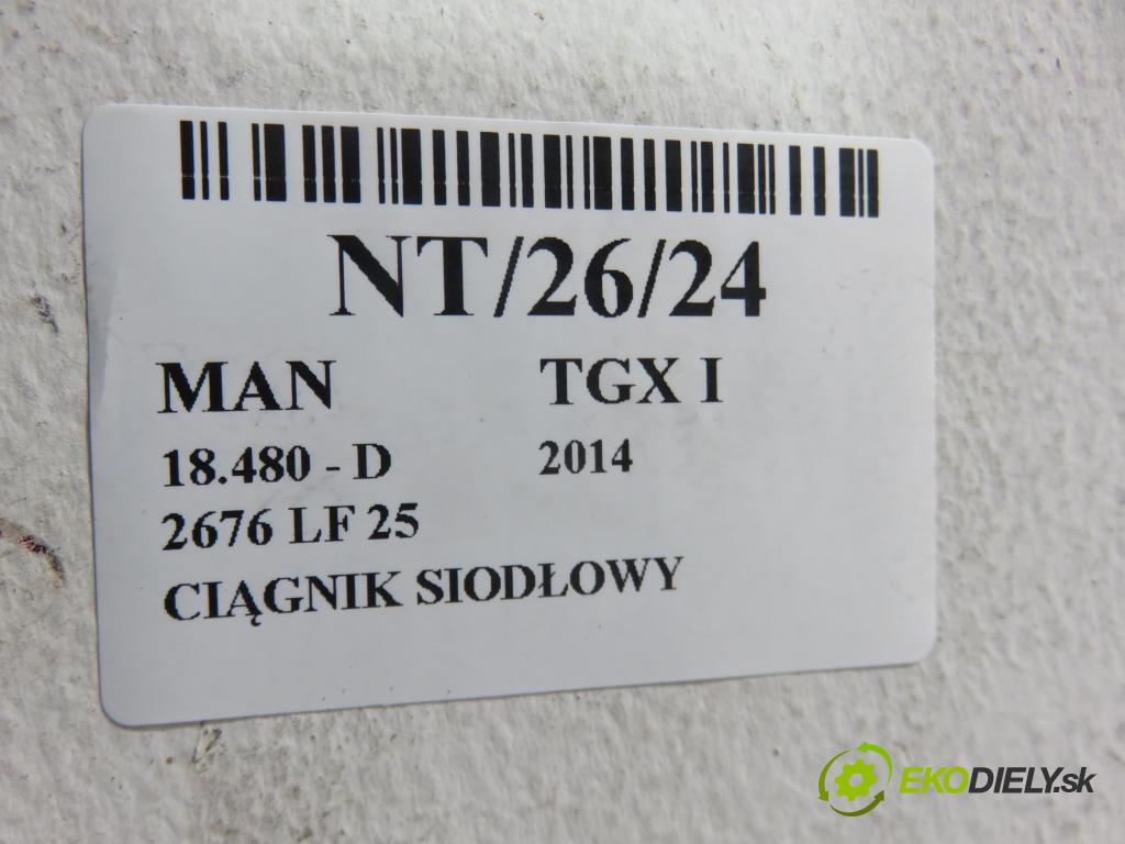 MAN TGX I CIĄGNIK SIODŁOWY 2014 353,00 18.480 - D 2676 LF 25 12419,00 Hák / ucho tažné