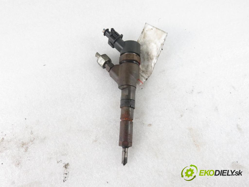 PEUGEOT 307 (3A/C) HB 2002 79,00 2.0 HDi 110 - RHS 1997,00 vstrekovač 0445110076 ; 9641742880 (Vstrekovače)