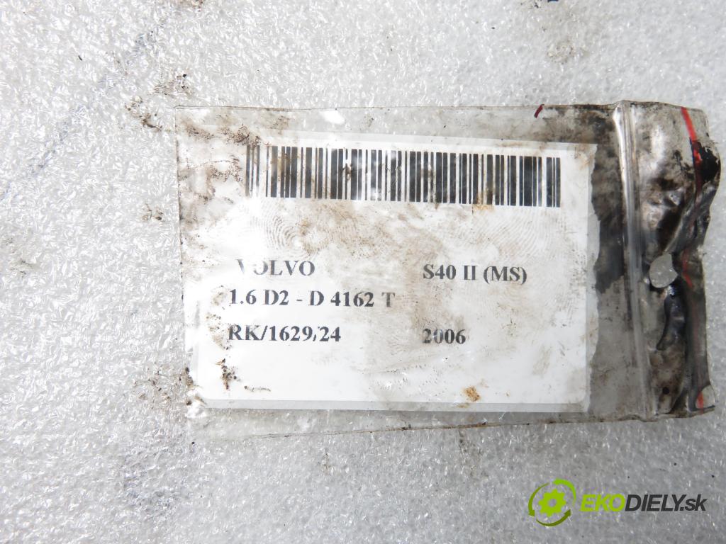 VOLVO S40 II (MS) SEDAN 2006 84,00 1.6 D2 - D 4162 T 1560,00 vstrekovač 0445110259 (Vstrekovače)