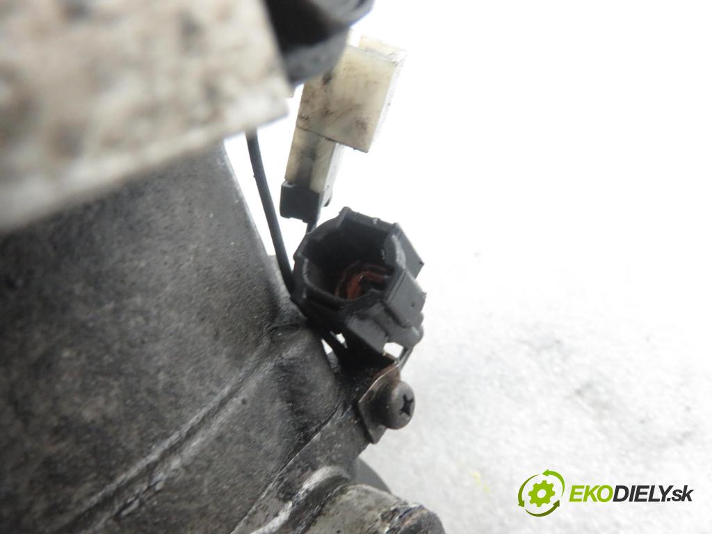 NISSAN PRIMERA Hatchback (P11) LIFTBACK 1997 66,00 2.0 TD - CD20T 1974,00 KOMPRESOR: klimatizácie 926002J603 ; 8486345010 (Kompresory klimatizácie)