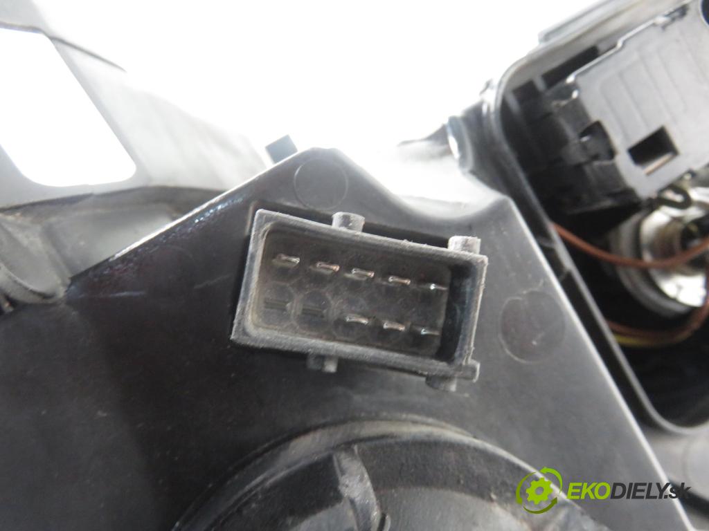 OPEL CORSA C (X01) HB 2005 51,00 1.3 CDTI - Z 13 DT 1248,00 Svetlo PP 13100536GT