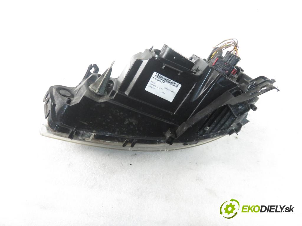 OPEL CORSA C (X01) HB 2005 51,00 1.3 CDTI - Z 13 DT 1248,00 Svetlo PP 13100536GT