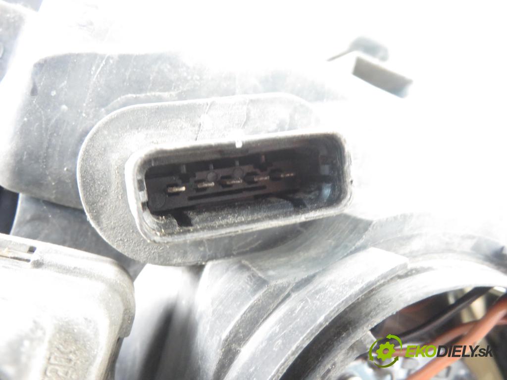 RENAULT MEGANE II (BM0/1_, CM0/1_) HB 2004 88,00 1.9 dCi 120 - F9Q 800 1870,00 Svetlo LP 8200073220F ; 89306990