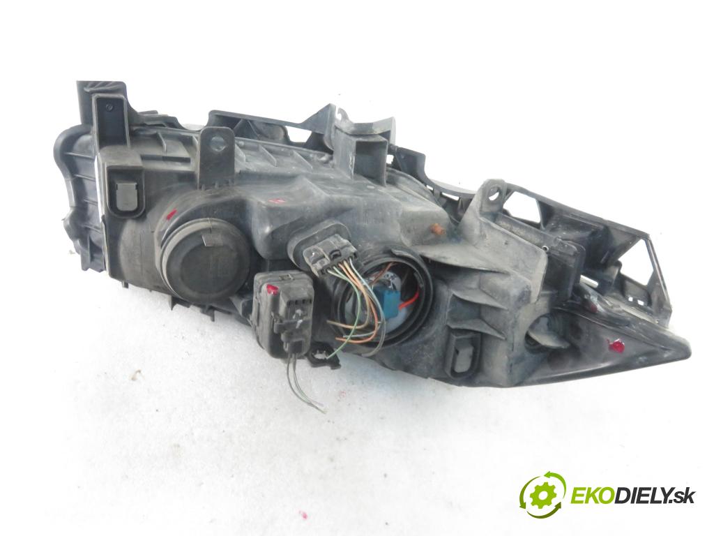RENAULT MEGANE II (BM0/1_, CM0/1_) HB 2004 88,00 1.9 dCi 120 - F9Q 800 1870,00 Svetlo LP 8200073220F ; 89306990