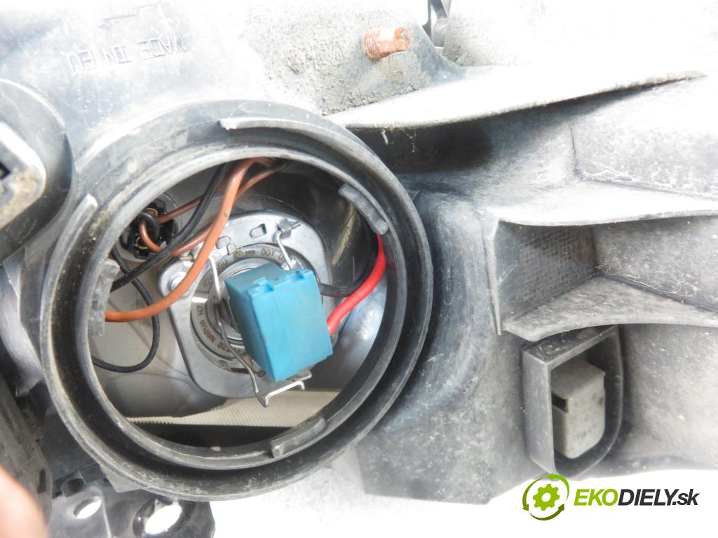 RENAULT MEGANE II (BM0/1_, CM0/1_) HB 2004 88,00 1.9 dCi 120 - F9Q 800 1870,00 Svetlo LP 8200073220F ; 89306990