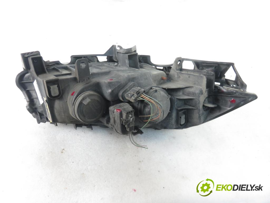 RENAULT MEGANE II (BM0/1_, CM0/1_) HB 2004 88,00 1.9 dCi 120 - F9Q 800 1870,00 Svetlo LP 8200073220F ; 89306990