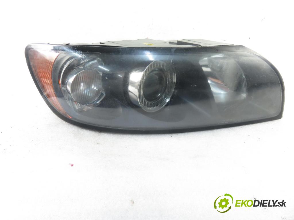 VOLVO S40 II (MS) SEDAN 2006 84,00 1.6 D2 - D 4162 T 1560,00 Svetlo PP 30698874