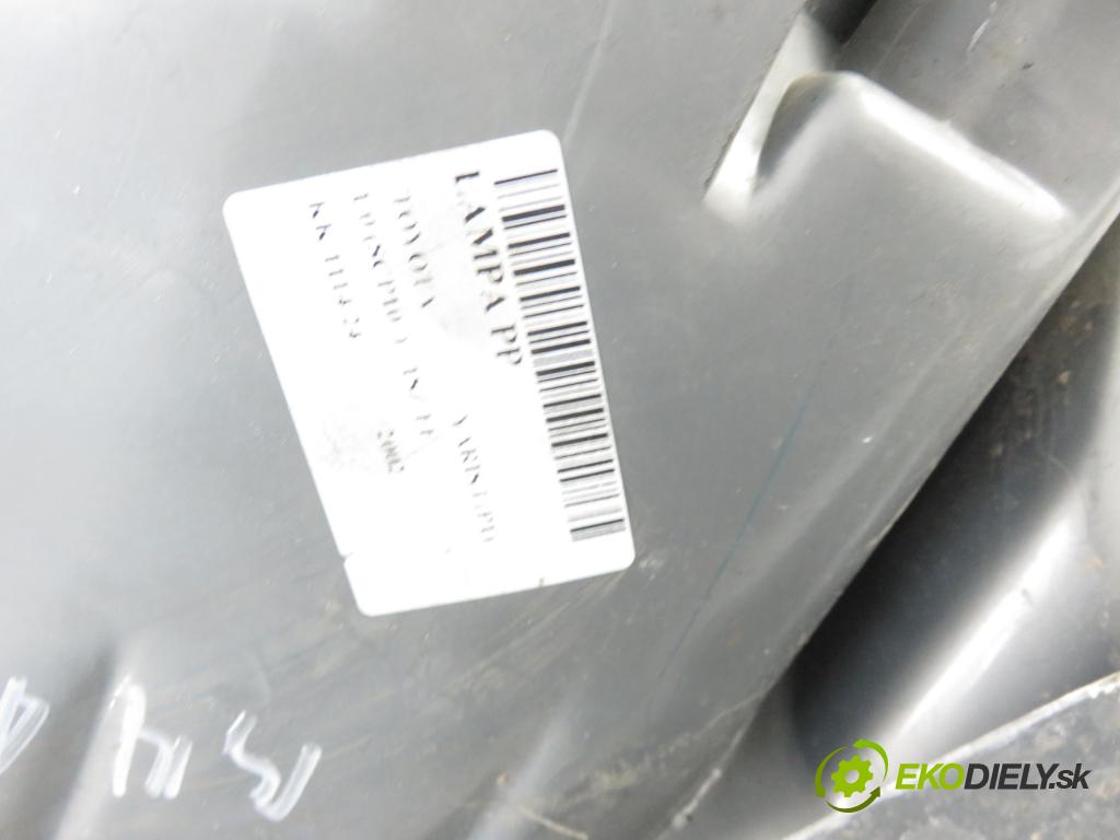TOYOTA YARIS (_P1_) HB 2002 50,00 1.0 VVT- i 68 - 1SZ-FE 998,00 Svetlo PP