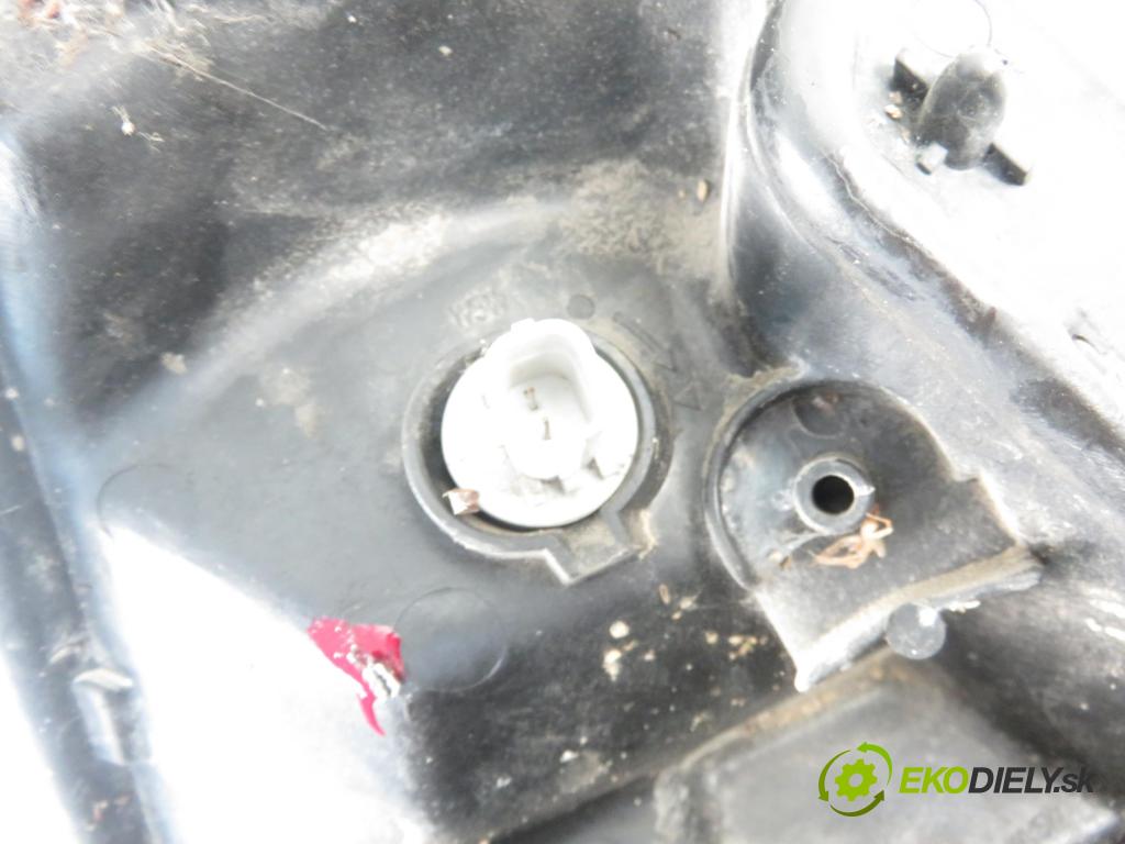 HONDA JAZZ II (GD_, GE3, GE2) HB 2003 0,00 1.3 iDSi - L13A1 1339,00 Svetlo PP