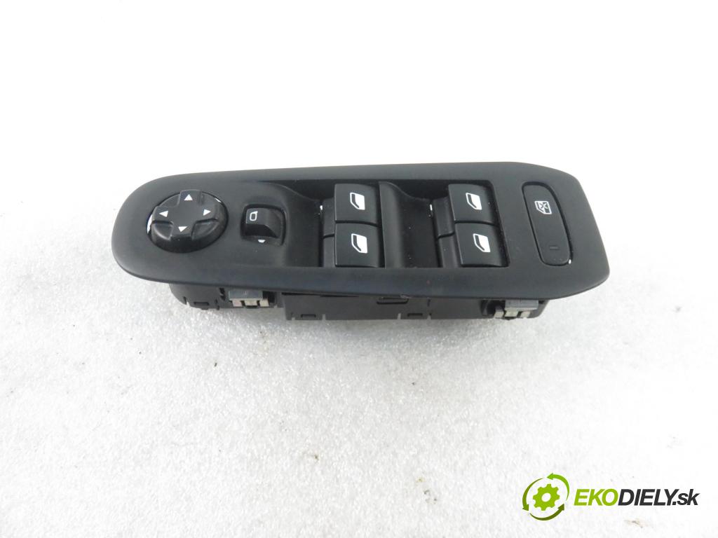 PEUGEOT 308 SW II KOMBI 2015 88,00 1.6 BlueHDi 120 - BHZ (DV6FC) 1560,00 Panel ovládania okien 96788281ZD