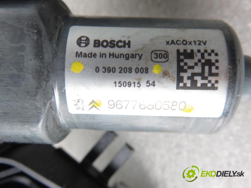 PEUGEOT 308 SW II KOMBI 2015 88,00 1.6 BlueHDi 120 - BHZ (DV6FC) 1560,00 motorek stěrače ZADNÍ: 9677680580 ; 0390208008