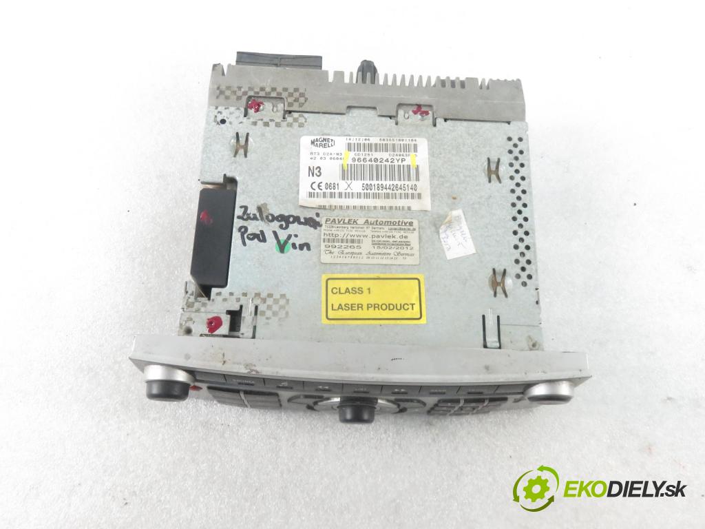 PEUGEOT 407 SW (6E_) KOMBI 2007 100,00 2.0 HDi 135 - RHR 1997,00 RADIO CD 96640242YP