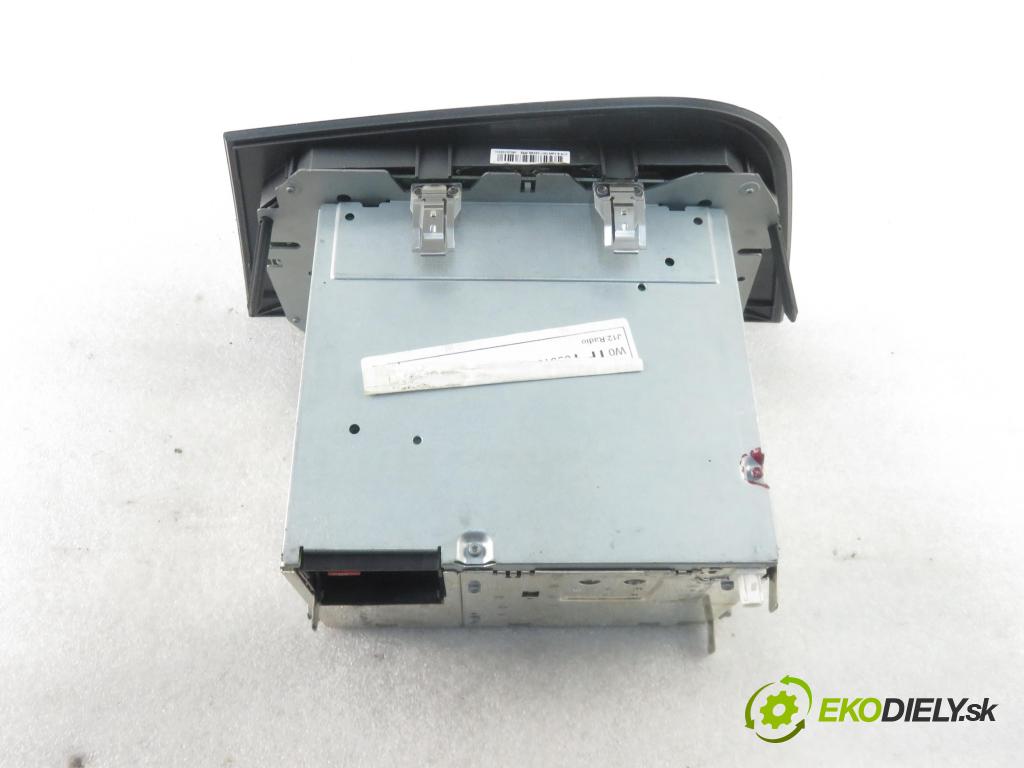 SEAT LEON (1P1) HB 2008 75,00 1.6 - BSE 1595,00 RADIO CD 1P1035186B