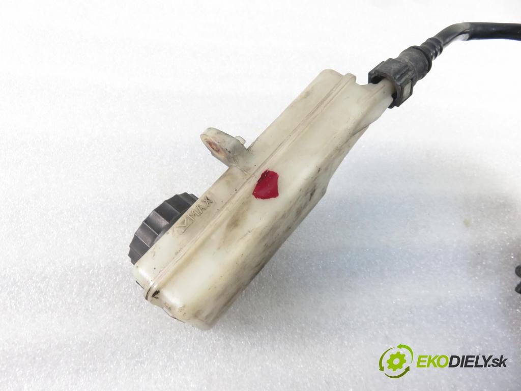 PEUGEOT 307 SW (3H) KOMBI 2005 66,00 1.6 HDI 90 - 9HX (DV6ATED4) 1560,00 Posilovač 9639662180 ; 0204024613 (Servočerpadlá, pumpy riadenia)