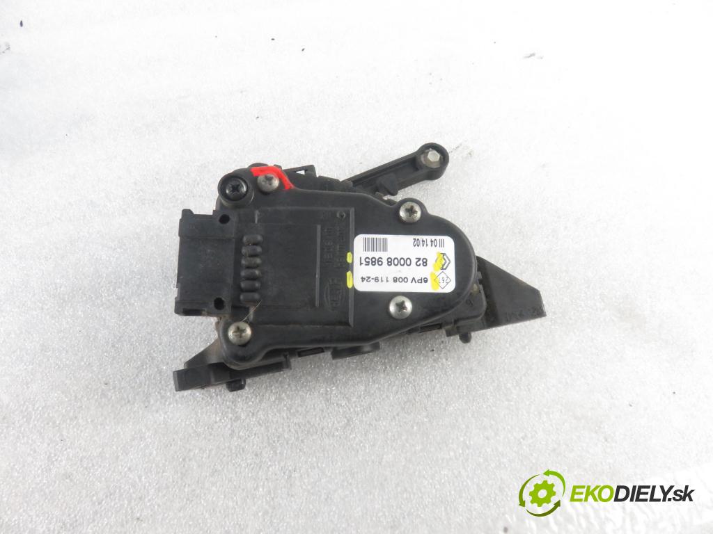 RENAULT CLIO II (BB_, CB_) HB 2002 42,00 1.5 dCi 1461,00 Potenciometer plynu 8200089851 ; 6PV00811924 (Pedále)